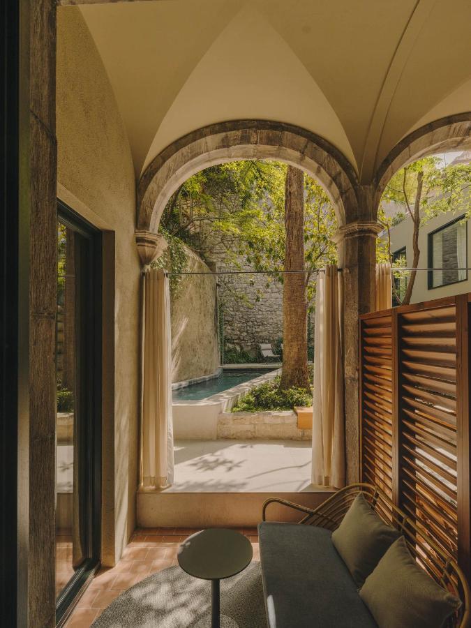 Hotel Palau Fugit Girona Exterior photo